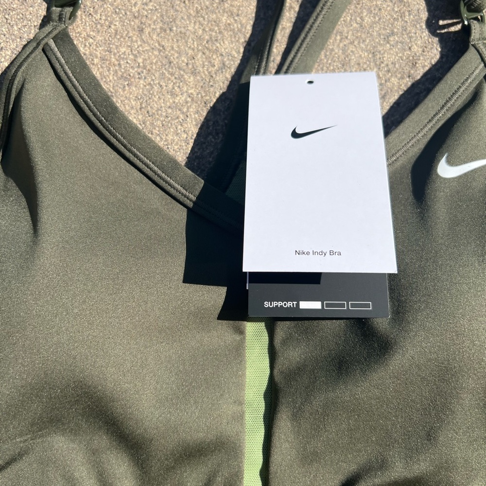 NIKE INDY SPORTS BRA SIZE L